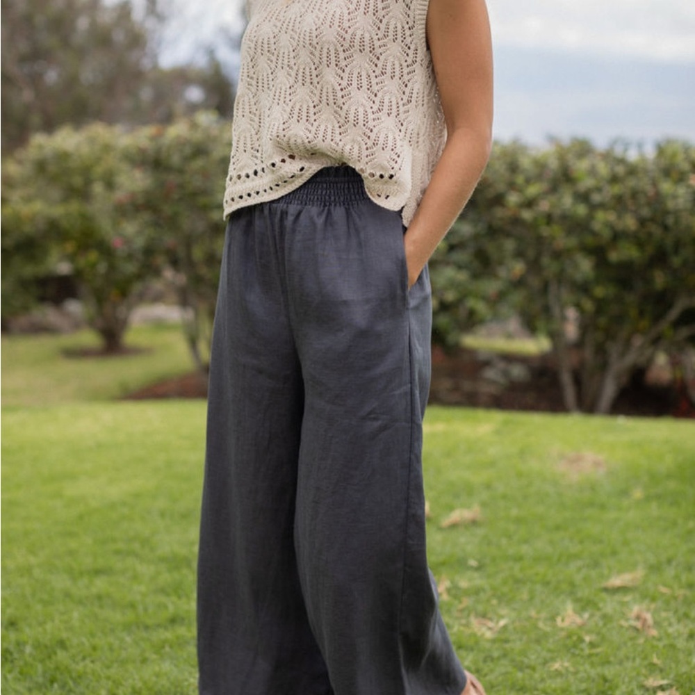Neuflora Anna Pants Navy NWT